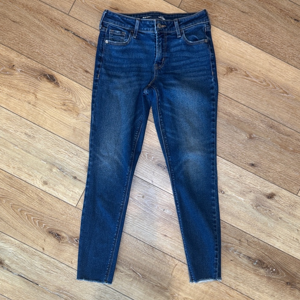 Old Navy Dark Blue Women's rockstar super  Skinny Jeans mid rise size 2